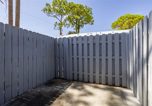 1587 40th Avenue K2, Vero Beach, FL 32960