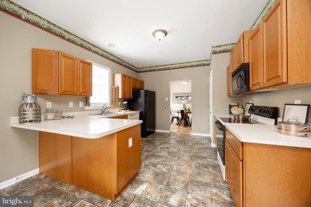 140 MILBURY RD, Coatesville, PA 19320