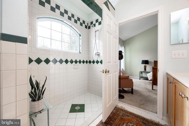 140 MILBURY RD, Coatesville, PA 19320