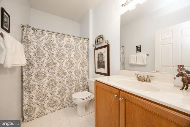 140 MILBURY RD, Coatesville, PA 19320