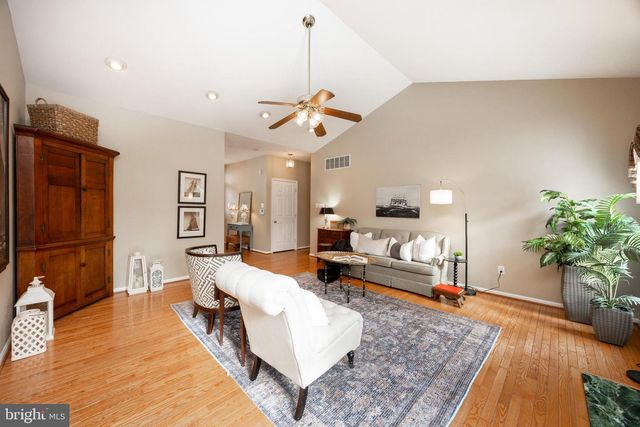 140 MILBURY RD, Coatesville, PA 19320