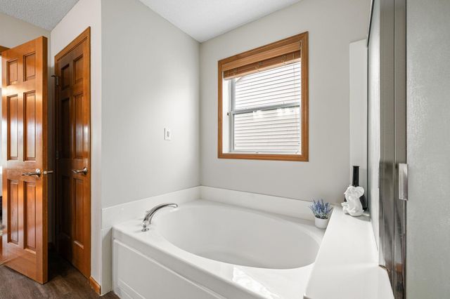 6824 Troy Lane N, Maple Grove, MN 55311