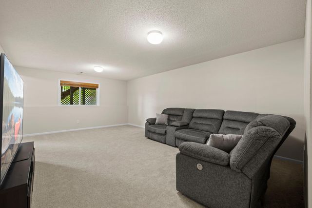 6824 Troy Lane N, Maple Grove, MN 55311