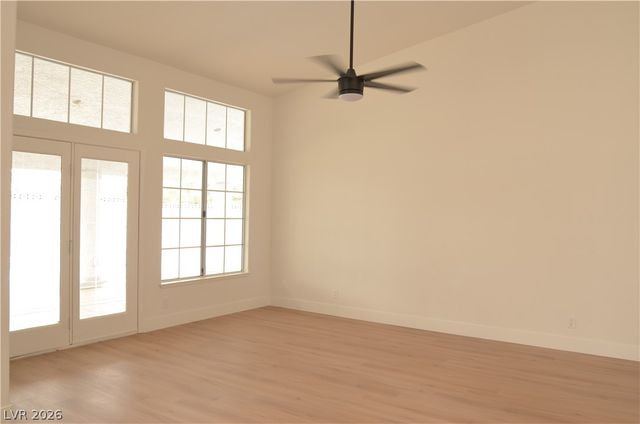 8604 Grandbank Drive, Las Vegas, NV 89145
