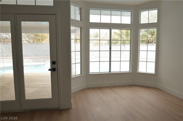 8604 Grandbank Drive, Las Vegas, NV 89145