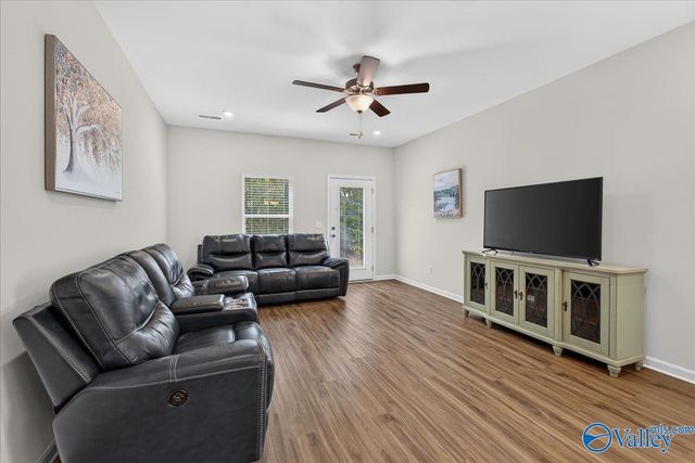 148 Lincoln Gray Circle, New Market, AL 35761