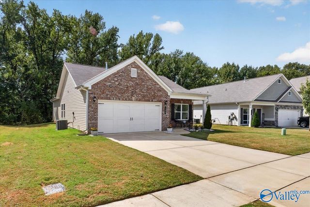 148 Lincoln Gray Circle, New Market, AL 35761