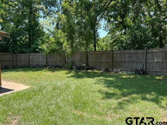 1722 N Hill Ave, Tyler, TX 75702