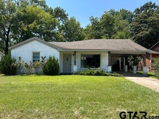 1722 N Hill Ave, Tyler, TX 75702