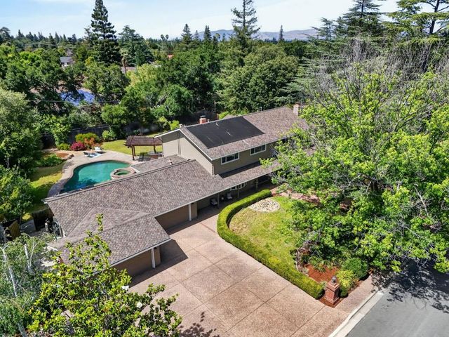 19121 Harleigh Drive, Saratoga, CA 95070