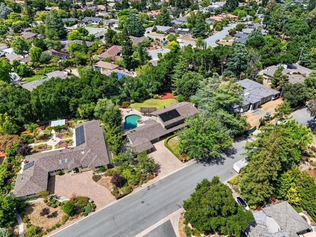 19121 Harleigh Drive, Saratoga, CA 95070