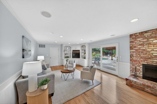 19121 Harleigh Drive, Saratoga, CA 95070