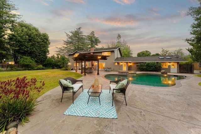 19121 Harleigh Drive, Saratoga, CA 95070
