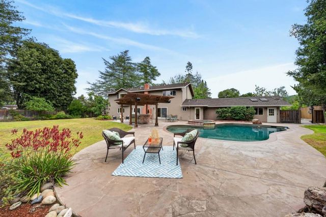 19121 Harleigh Drive, Saratoga, CA 95070