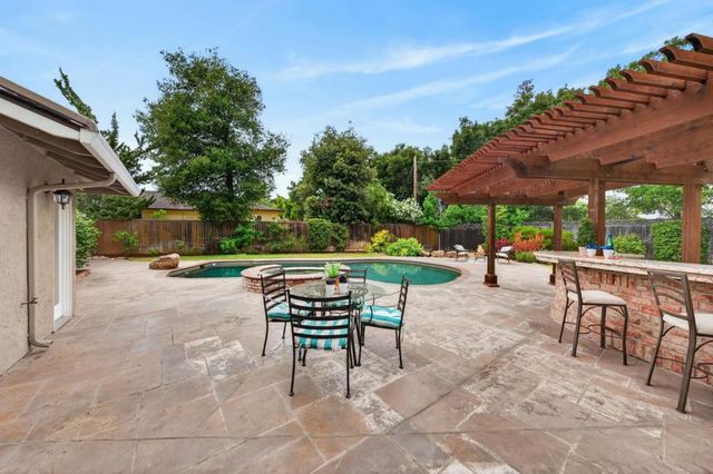 19121 Harleigh Drive, Saratoga, CA 95070