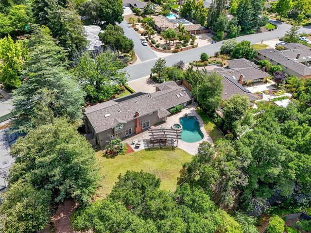 19121 Harleigh Drive, Saratoga, CA 95070