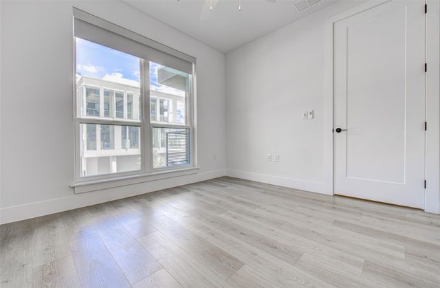 1701 Simond Ave 229, Austin, TX 78723