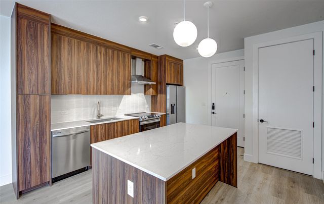 1701 Simond Ave 229, Austin, TX 78723