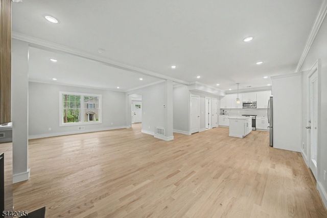 21 Willow Ave, Randolph Twp., NJ 07869