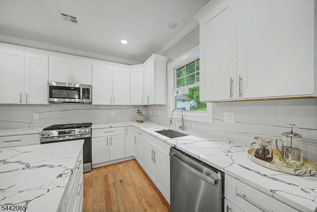 21 Willow Ave, Randolph Twp., NJ 07869
