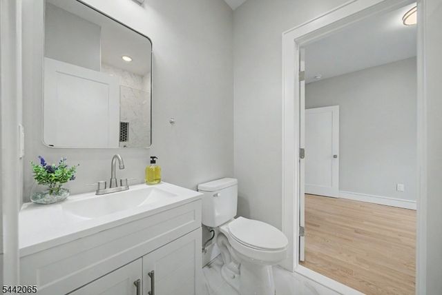21 Willow Ave, Randolph Twp., NJ 07869