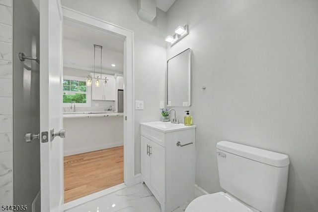 21 Willow Ave, Randolph Twp., NJ 07869