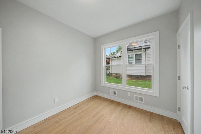 21 Willow Ave, Randolph Twp., NJ 07869