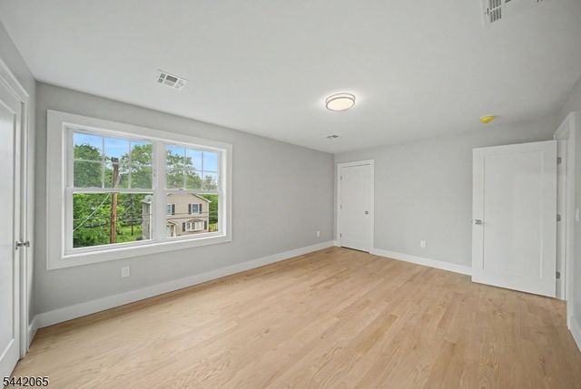 21 Willow Ave, Randolph Twp., NJ 07869