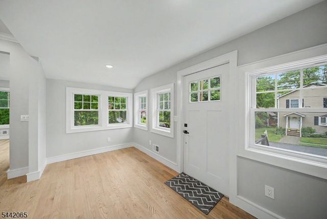 21 Willow Ave, Randolph Twp., NJ 07869