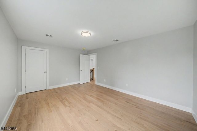 21 Willow Ave, Randolph Twp., NJ 07869