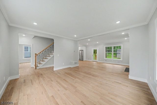 21 Willow Ave, Randolph Twp., NJ 07869