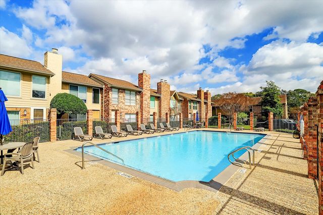2501 Bering Drive 5, Houston, TX 77057