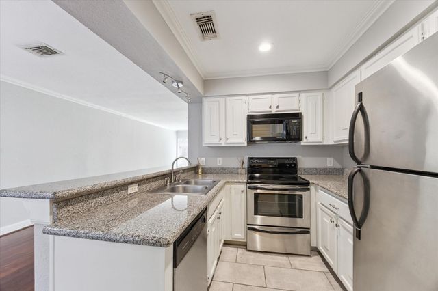 2501 Bering Drive 5, Houston, TX 77057