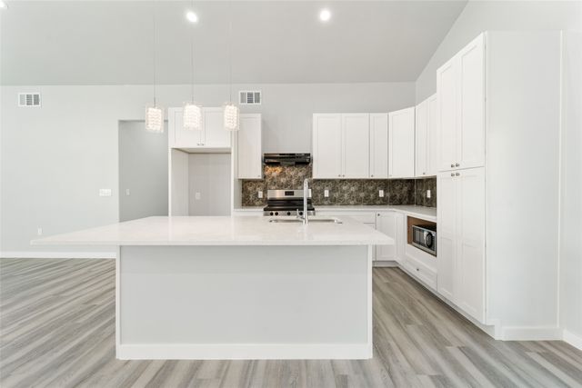 11915 Carson, Balch Springs, TX 75180