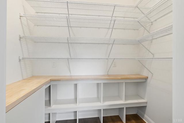 1101 Foxfire ln, Bedford, VA 24523