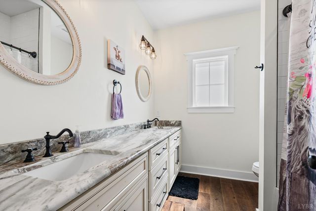 1101 Foxfire ln, Bedford, VA 24523