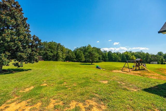 1101 Foxfire ln, Bedford, VA 24523