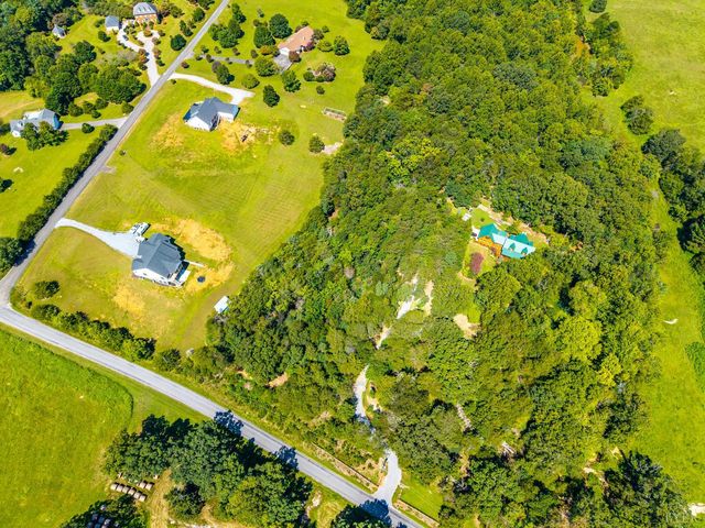 1101 Foxfire ln, Bedford, VA 24523