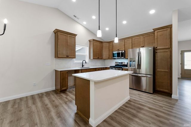 8245 Caverango Boulevard, Fort Wayne, IN 46815