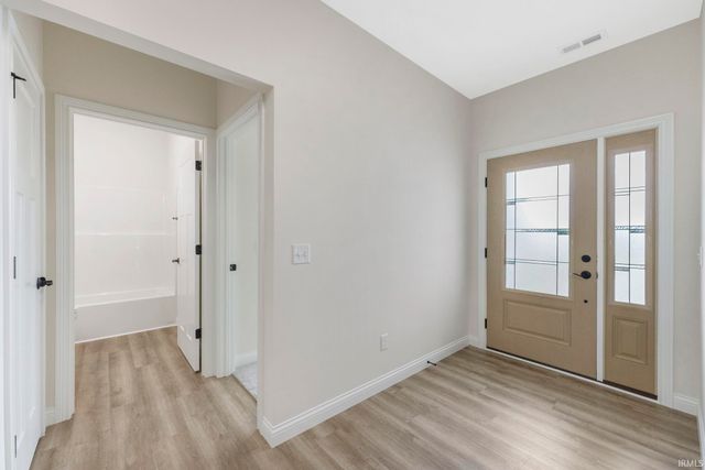 8245 Caverango Boulevard, Fort Wayne, IN 46815