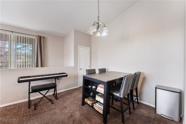 1609 Queen Victoria Street 201, Las Vegas, NV 89144