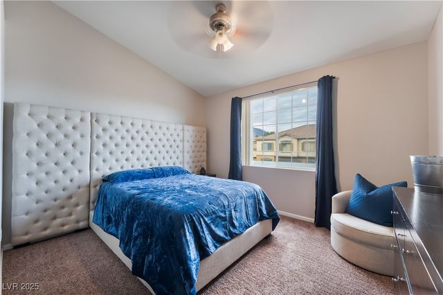 1609 Queen Victoria Street 201, Las Vegas, NV 89144