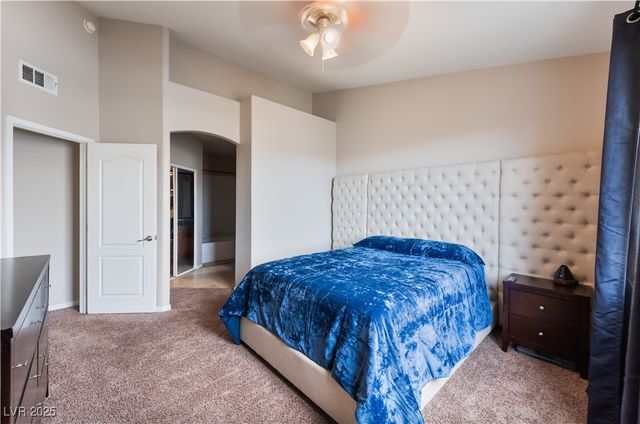 1609 Queen Victoria Street 201, Las Vegas, NV 89144