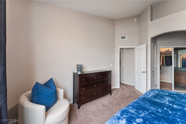 1609 Queen Victoria Street 201, Las Vegas, NV 89144