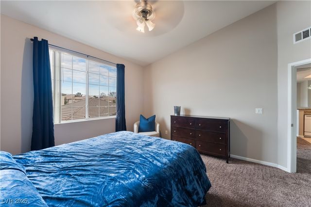 1609 Queen Victoria Street 201, Las Vegas, NV 89144