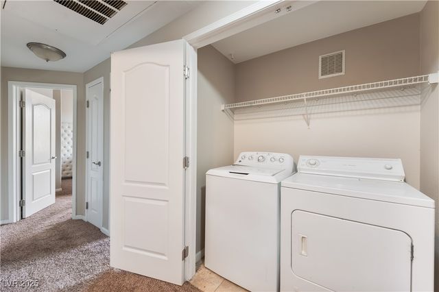 1609 Queen Victoria Street 201, Las Vegas, NV 89144