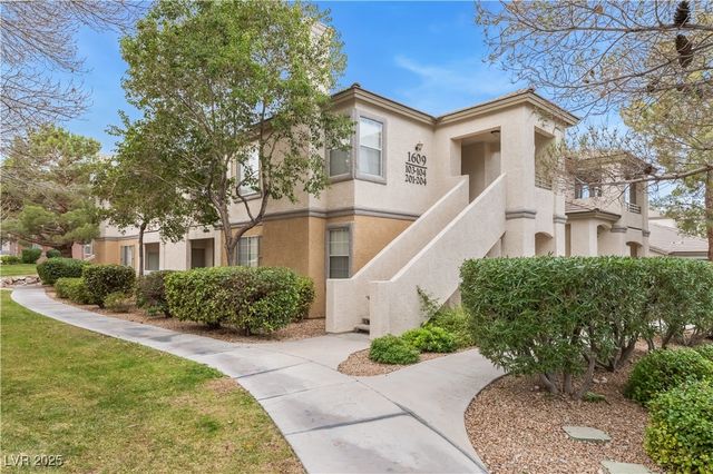 1609 Queen Victoria Street 201, Las Vegas, NV 89144
