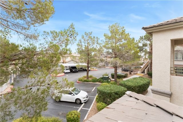 1609 Queen Victoria Street 201, Las Vegas, NV 89144