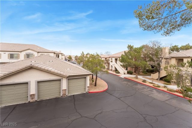 1609 Queen Victoria Street 201, Las Vegas, NV 89144