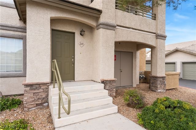 1609 Queen Victoria Street 201, Las Vegas, NV 89144